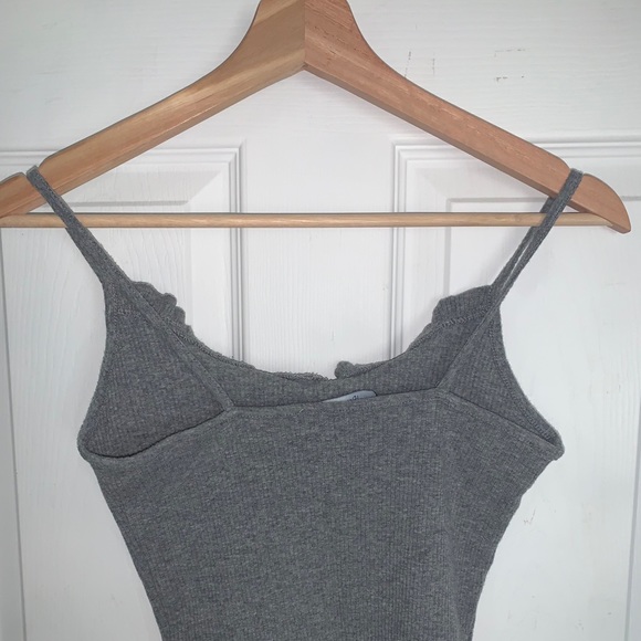 J • Roberts Tank! - Picture 2 of 3